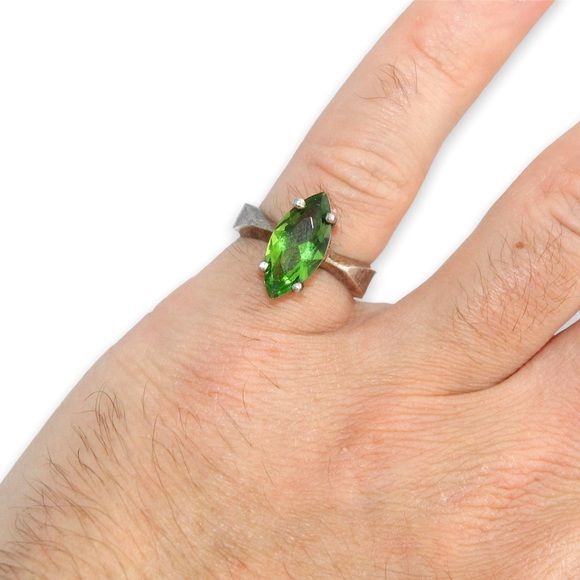 Vintage Badavici Marquise Emerald Green Glass Sterling Silver Ring Size 6 - Picture 3 of 6